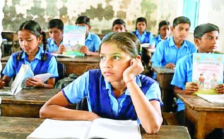 विमर्श पोर्टल पर लापरवाही भारी, 72 प्राचार्यों को नोटिस, वेतनवृद्धि रोकने की चेतावनी मिली विमर्श पोर्टल पर लापरवाही भारी, 72 प्राचार्यों को नोटिस, वेतनवृद्धि रोकने की चेतावनी मिली