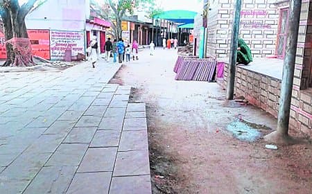 चित्रकूट विकास कार्य कछुआ चाल, परिक्रमा पथ अधूरा, श्रद्धालु परेशान, गुणवत्ता पर सवाल लगातार चित्रकूट विकास कार्य कछुआ चाल, परिक्रमा पथ अधूरा, श्रद्धालु परेशान, गुणवत्ता पर सवाल लगातार