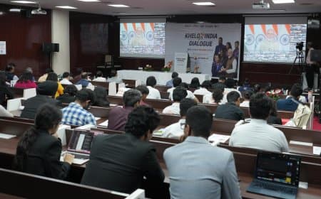 खेल की बात पीएम के साथ: भोपाल में खेलो इंडिया डायलॉग और युवाओं का संकल्प खेल की बात पीएम के साथ: भोपाल में खेलो इंडिया डायलॉग और युवाओं का संकल्प