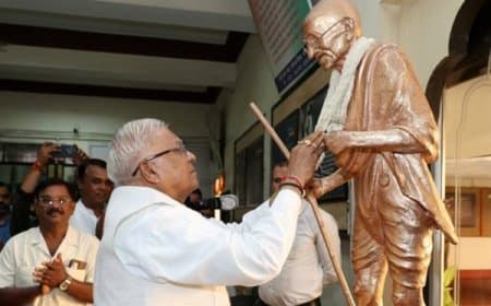 गांधी जयंती पर राज्यपाल का संदेश: उच्चादर्शों को अपनाएं, नशा-मुक्त समाज का संकल्प लें गांधी जयंती पर राज्यपाल का संदेश: उच्चादर्शों को अपनाएं, नशा-मुक्त समाज का संकल्प लें