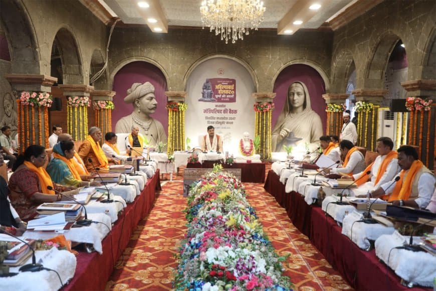 शहरों के विकास के लिए बनेगा प्राधिकरण, घायल को अस्पताल पहुंचाने वाले को मिलेंगे 25 हजार