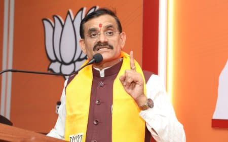 अजा मोर्चा को वीडी ने दिया मंत्र: संविधान निर्माता का कांग्रेस ने किस तरह अपमान किया, समाज में खोलें उसकी पोल