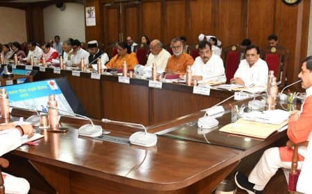 MP कैबिनेट के अहम फैसले: तबादला अवधि 17 जून तक बढ़ी, तुअर पर मंडी शुल्क समाप्त 