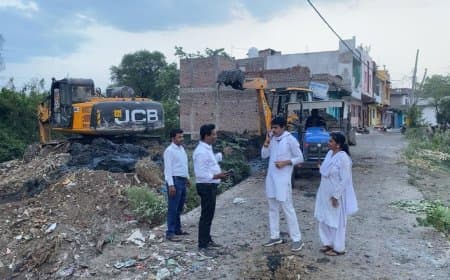  नाले की सफाई अधूरी, किराए की मशीन लगानी पड़ी