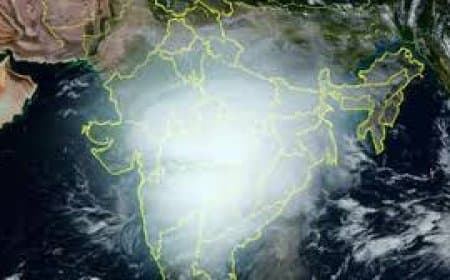 मध्य प्रदेश में मानसून की एंट्री: कई जिलों में भारी बारिश का अलर्ट, भोपाल में जानें 10 साल की तारीखें