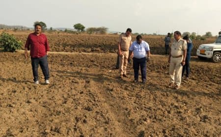 10 करोड़ की 100 एकड़ जमीन बदमाशों से कराई अतिक्रमण मुक्त