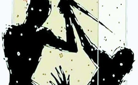 धारदार हथियार से महिला की निर्मम हत्या, रेप की आशंका