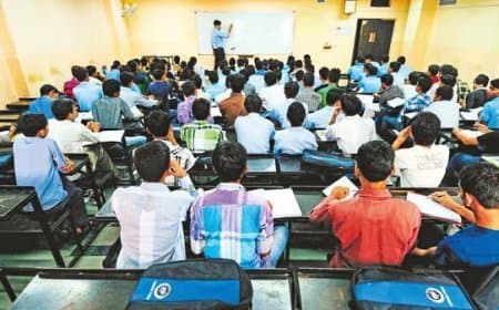 सपनों के सौदागरों पर नकेल...डमी स्कूलों की होगी पहचान...अब बच्चों को कोचिंग से मिलेगी आजादी