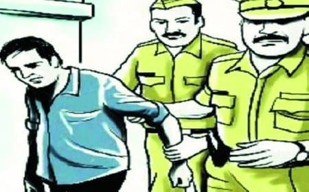 नाबालिग नातिन ने प्रेमी के साथ किया नानी का कत्ल