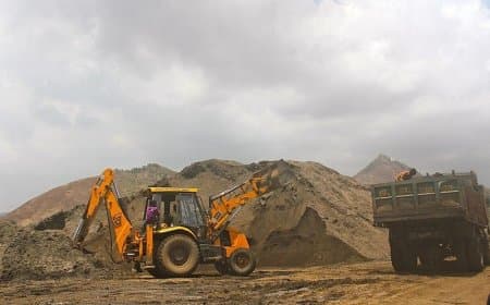 क्या रेत माफियाओं पर कार्यवाही करना भारी पड़ गया रेंजर को?