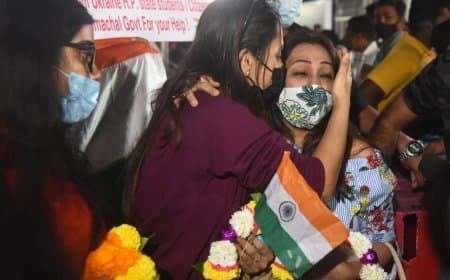 ईरान युद्ध: 60 देशों की बैठक में भारत बोला-सिर्फ हमारे नाविक मारे गए 