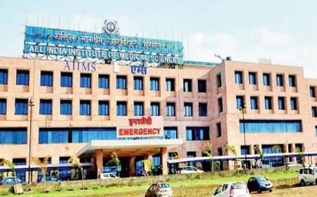 भोपाल एम्स में कैंसर दवा खरीद में बड़ा घोटाला: दिल्ली टीम कर रही जांच