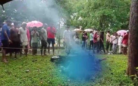 बालाघाट...सड़क पर 11 केवी का करंट, बाइक के साथ तीन लोग जिंदा जले