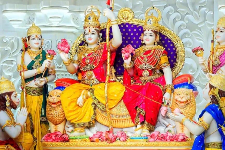 अयोध्या में अब रामलला के साथ राम दरबार के भी दर्शन