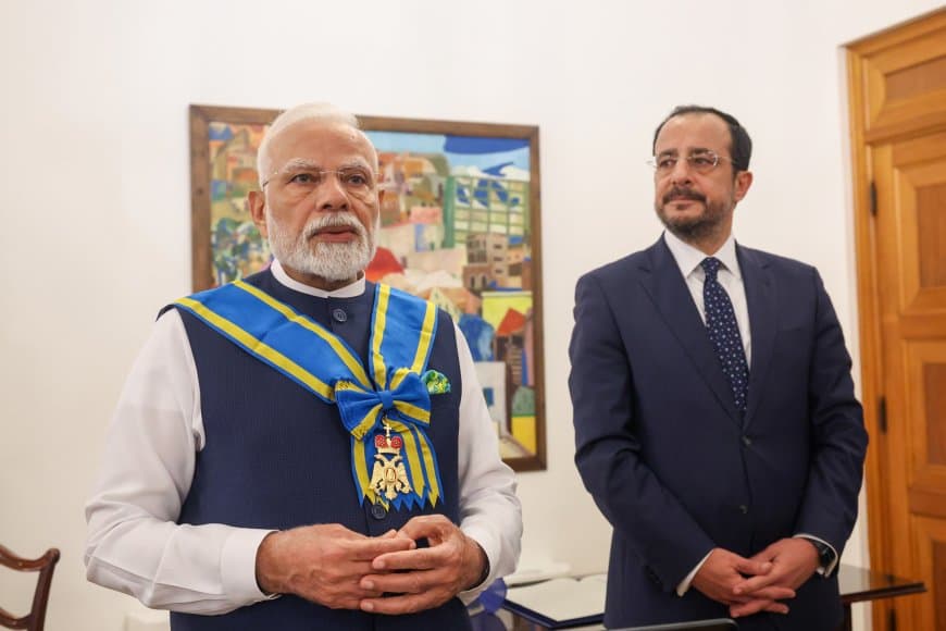 पीएम मोदी को साइप्रस का सर्वोच्च सम्मान