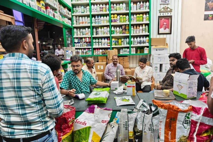 अनियमितता करने पर 7 कीटनाशक विक्रेताओं के लायसेंस निरस्त 