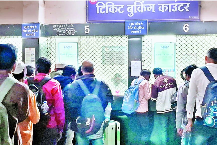 रेलवे ने बदले नियम: रेवांचल, रीवा एक्सप्रेस के फस्ट एसी में 3 वेटिंग के बाद ही टिकट बुकिंग बंद