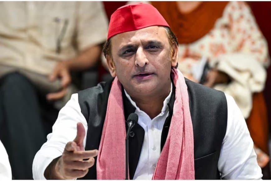 अखिलेश ने सपा के तीने विधायकों को दिखाया बाहर का रास्ता