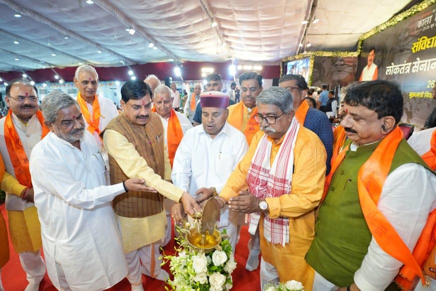 लोकतंत्र सेनानियों को ‘आयुष्मान’ और परिवार को मिलेगा रोजगार