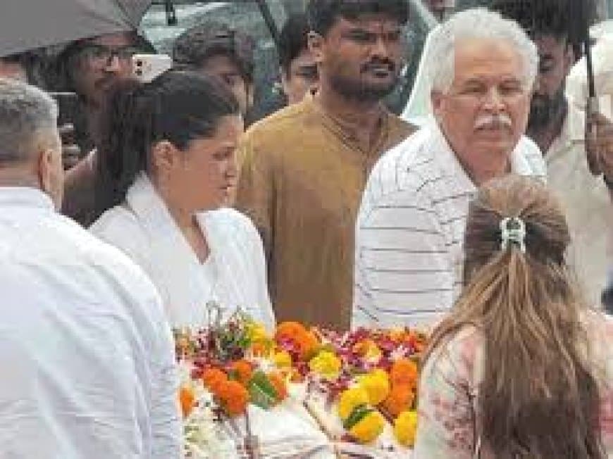 मुंबई में हुआ मन्नारा चोपड़ा के पिता रमन राय हांडा का अंतिम संस्कार