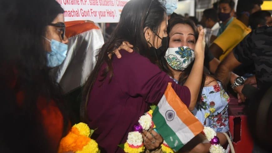 ईरान युद्ध: 60 देशों की बैठक में भारत बोला-सिर्फ हमारे नाविक मारे गए 