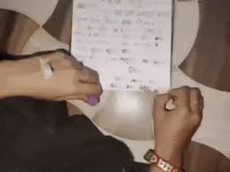 MP: वेटिंग शिक्षकों ने CM को खून से लिखा पत्र, कहा-  'लाडली बहनों की तरह भत्ता नहीं नौकरी चाहिए'