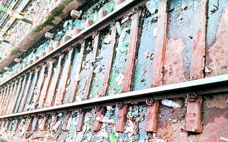 यात्री ने किया ट्वीट तो सफाई ठेकेदार पर लगा जुर्माना