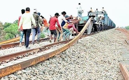 चार माह में देवेन्द्रनगर तक 20 किमी का बिछेगा ट्रैक