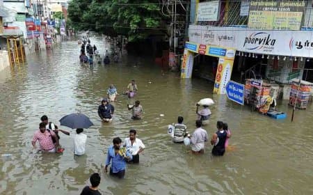 आफत की झड़ी...यूपी में 14 लोगों की मौत...एमपी में नदियों ने दिखाया रौद्र रूप