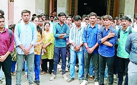 डॉ. अशरफ के समर्थन में उतरा मेडिकल टीचर एसोसिएशन