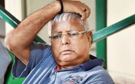जमीन के बदले नौकरी केस में लालू को लगा ‘सुप्रीम’ झटका