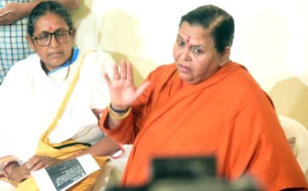 उमा भारती का मोहन भागवत को जवाब: "मेरी उम्र 75 नहीं, राजनीति में रहूंगी सक्रिय"