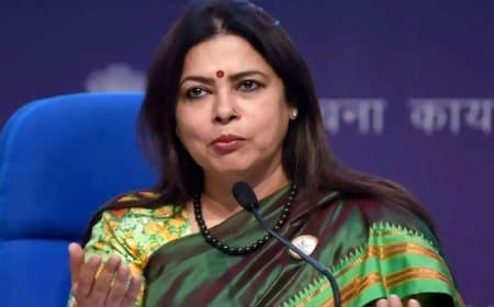 घोड़े का बिगड़ा संतुलन, गिरीं भाजपा सांसद, मानसरोवर यात्रा छोड़ लौटीं