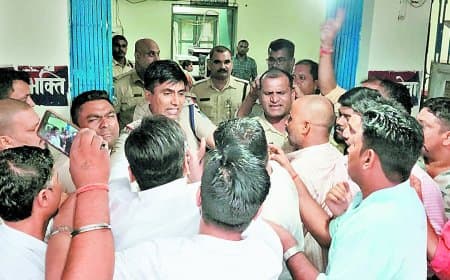 कांग्रेस विधायक के फार्महाउस में कर्मचारी से मारपीट का आरोप, एफआईआर को लेकर थाने में हंगामा