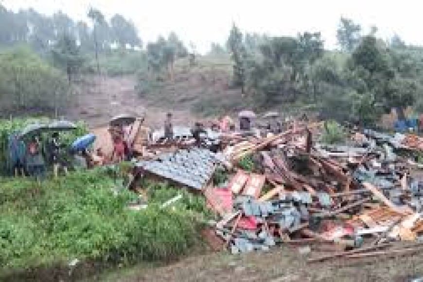 हिमाचल में मॉनसून का कहर: 11 जगह बादल फटे, 10 की मौत; 30 लापता, करोड़ों का नुकसान