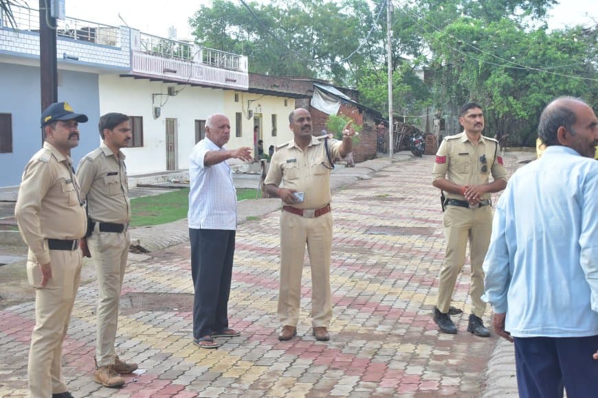 भाई की मौत का बदला लेने चचेरे भाईयों ने की फायरिंग