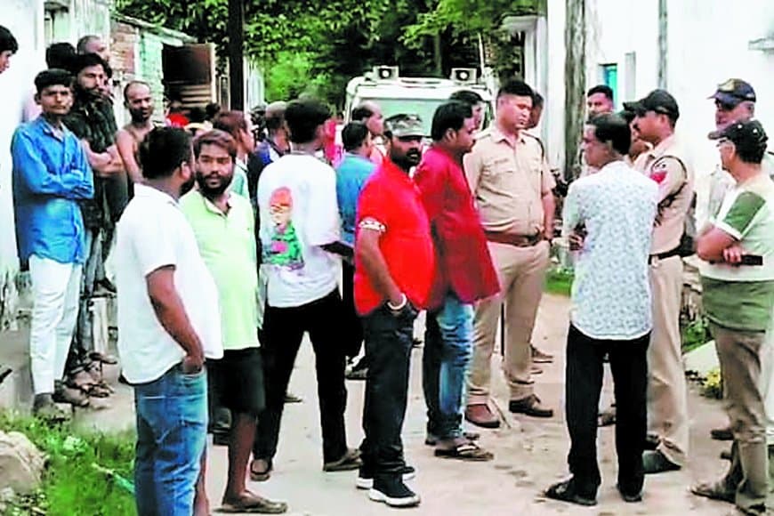 जालसाज पुलिस की वर्दी में वीडियो कॉलिंग के जरिये कर रहे थे ब्लैकमेल