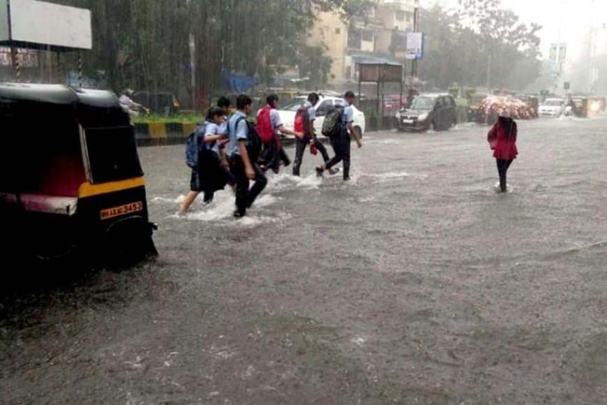 हिमाचल में तबाही...बारिश से अब तक 98 मौत, 178 घायल, एमपी में 18 इंच गिर चुका पानी