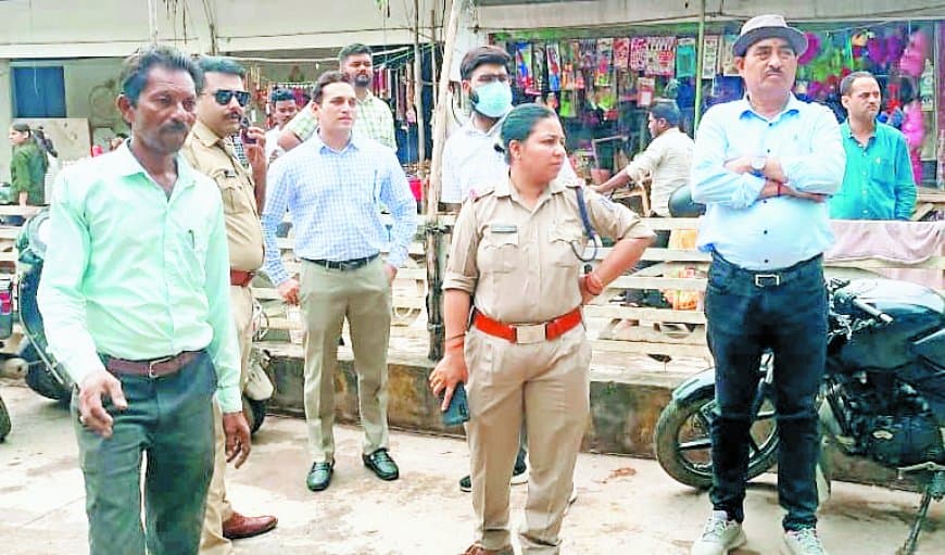 चिरहुला मंदिर पहुंच मार्ग से विरोध के बीच हटाया गया अतिक्रमण