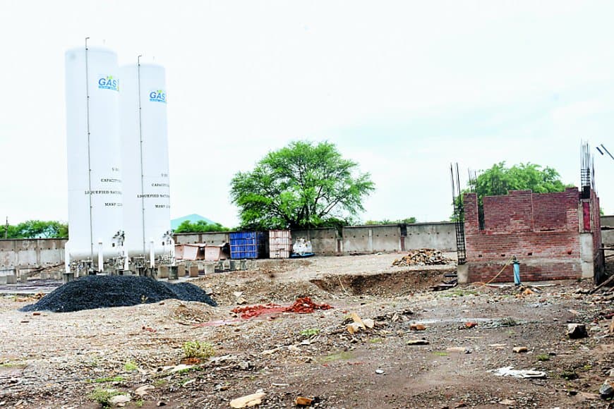 कृपालपुर में आबादी के बीच निर्माणाधीन गैस प्लांट के खिलाफ फूटा जनआक्रोश,  वार्डवासी कोर्ट जाने की तैयारी में