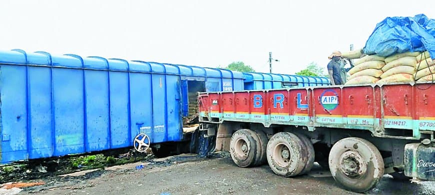 रेलवे की कमाई में सतना बना मजबूत स्तंभ, पमरे को मिली रिकॉर्ड वाणिज्यिक आय, सीमेंट हब ने निभाई बड़ी भूमिका