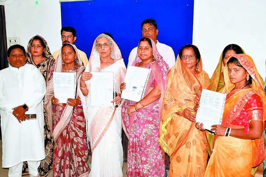 रामपुर जनपद अध्यक्ष के खिलाफ अविश्वास की तैयारी तेज, 13 सदस्यों ने जताया अविश्वास, पर्दे के पीछे पूर्व विधायक का साया!