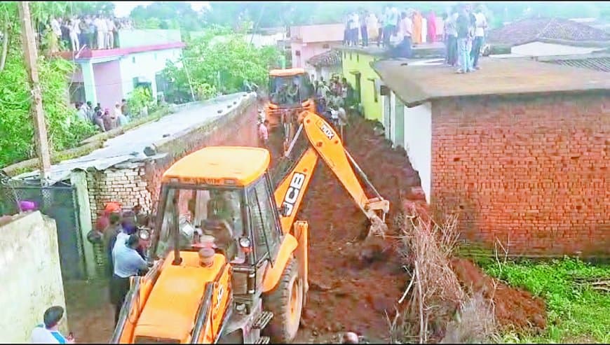 शहडोल सीवर हादसा: दो मजदूरों की मौत के बाद ठेका कंपनी के प्रोजेक्ट मैनेजर समेत पांच पर गैर इरादतन हत्या की FIR दर्ज