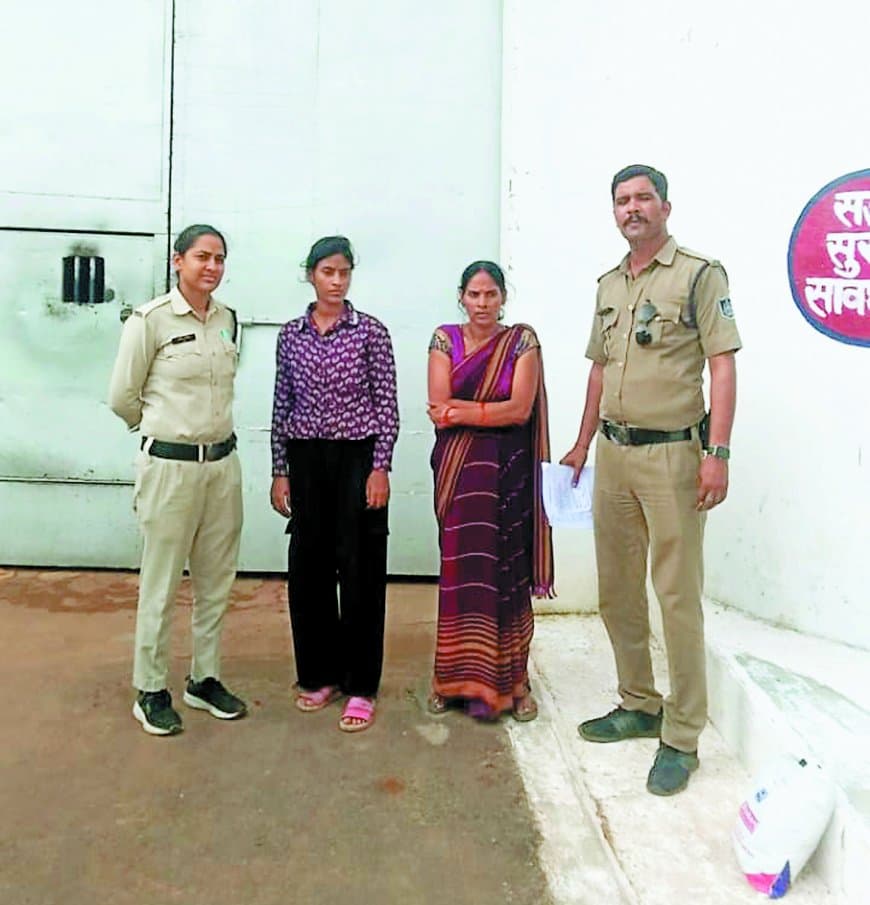 सतना में 17 वर्षीय किशोर की आत्महत्या के मामले में सौतेली मां और बहन गिरफ्तार, प्रताड़ना के चलते लिया था जानलेवा कदम