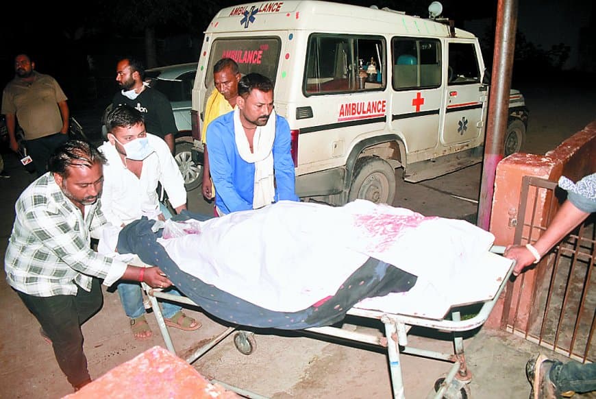 पूर्व विधायक के घर नौकरानी की संदिग्ध खुदकुशी: डॉक्टरों की टीम ने किया पोस्टमार्टम, पुलिस ने जब्त की पिस्टल, फोरेंसिक जांच जारी