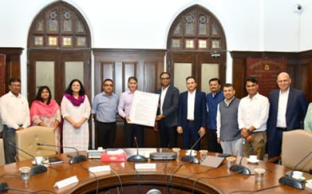 अदाणी ग्रुप प्रोजेक्ट 'उत्थान' से मुंबई के स्कूलों में 1.5 लाख बच्चों को बुनियादी शिक्षा करेगा प्रदान