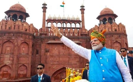 लाल किले पर लगातार 12वीं बार कल पीएम मोदी फहराएंगे तिरंगा