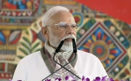 मोदी ने कहा- प्रधानमंत्री हो सीएम हो या कोई मंत्री...  जमानत नहीं मिली तो 31वें दिन छोड़नी होगी कुर्सी