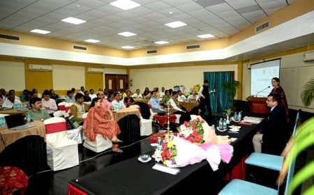 सड़क पर रहने वाले बच्चों को समाज की मुख्यधारा में लाएं