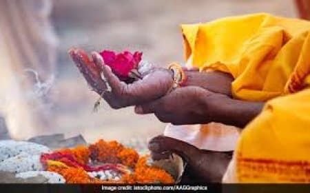 पितृ पक्ष: पूर्वजों की आत्मा की शांति के लिए धार्मिक विधान के दिन
